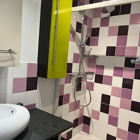 - Centre 'parcours Des Arts' 1 Chambre 2 Personnes - Patricia Apartamento