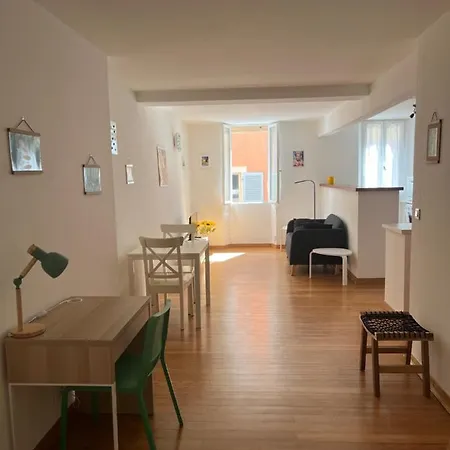 - Centre 'parcours Des Arts' 1 Chambre 2 Personnes - Patricia * Йер